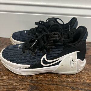 Nike Youth Sneakers - Size 13